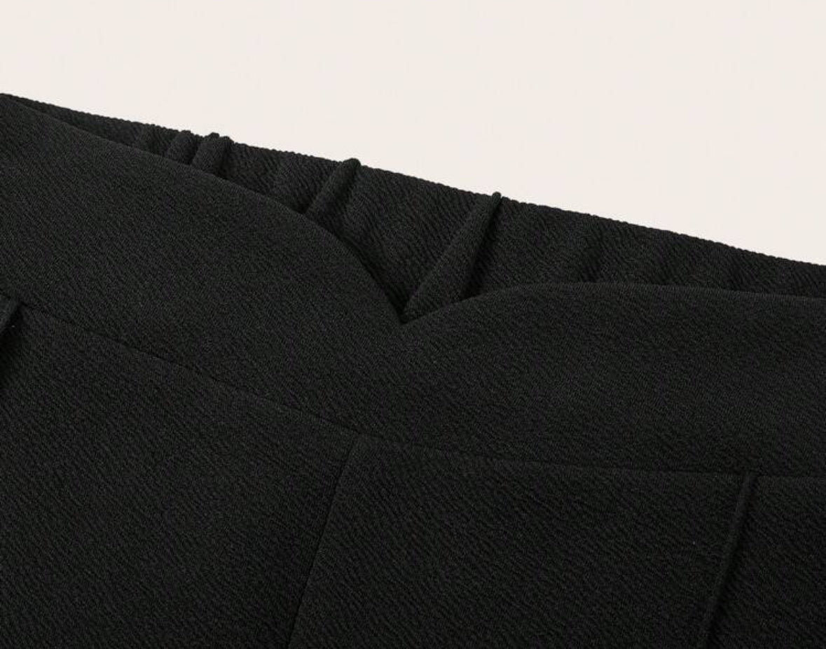 Pantalon Noir Grande Taille Jambe Droite - Coupe Décontractée et Confortable