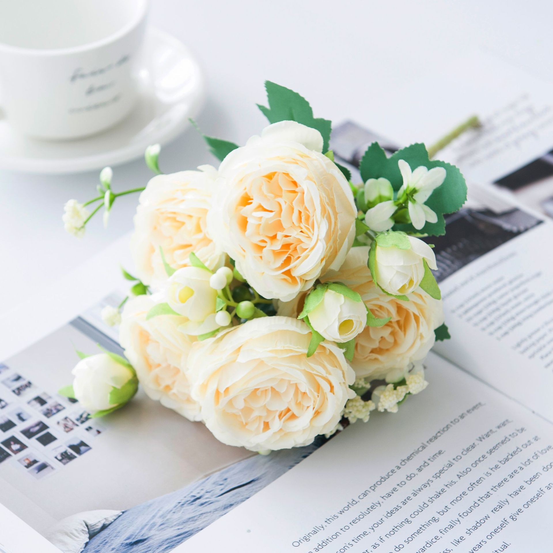 White peony bouquet Vase Decoration