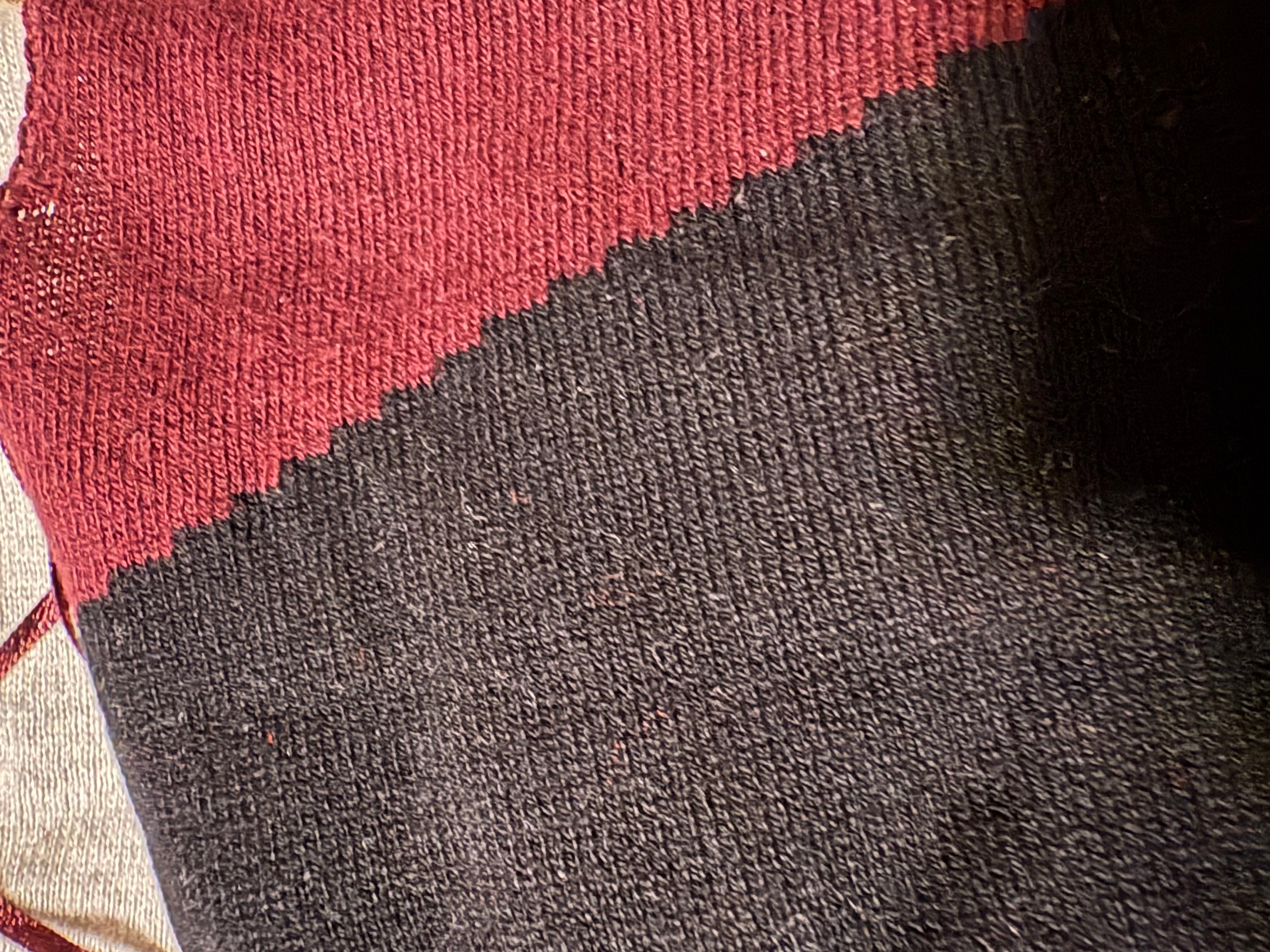 INC International Concepts Color Block T-Shirt – Black, White & Garnet Red, Size S, Second Hand