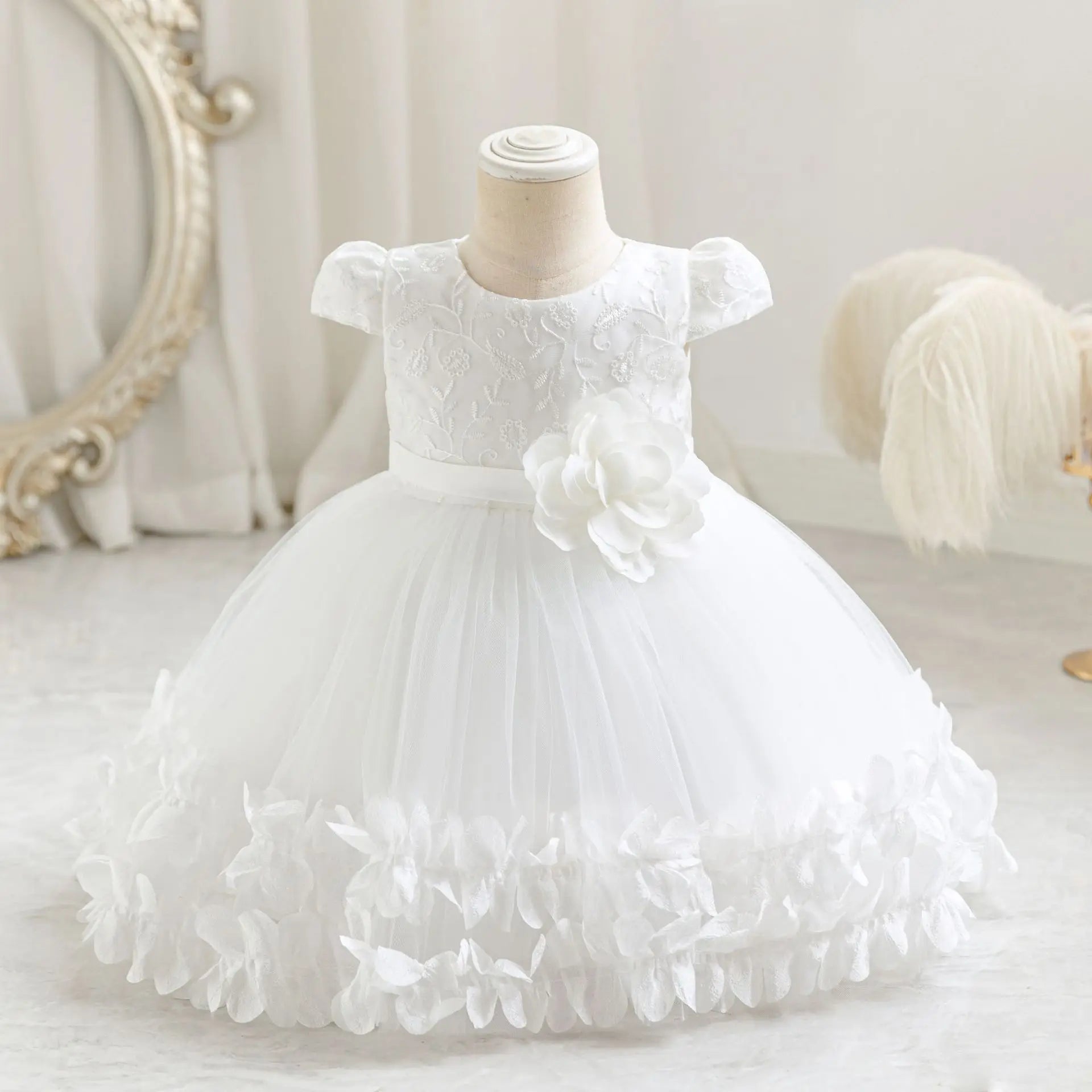 Infant Baptism Party Dress Baby Girls Flower Embroidery Princess Dresses For Toddlers 1st Birthday Communion Puffy Dresses Gowns