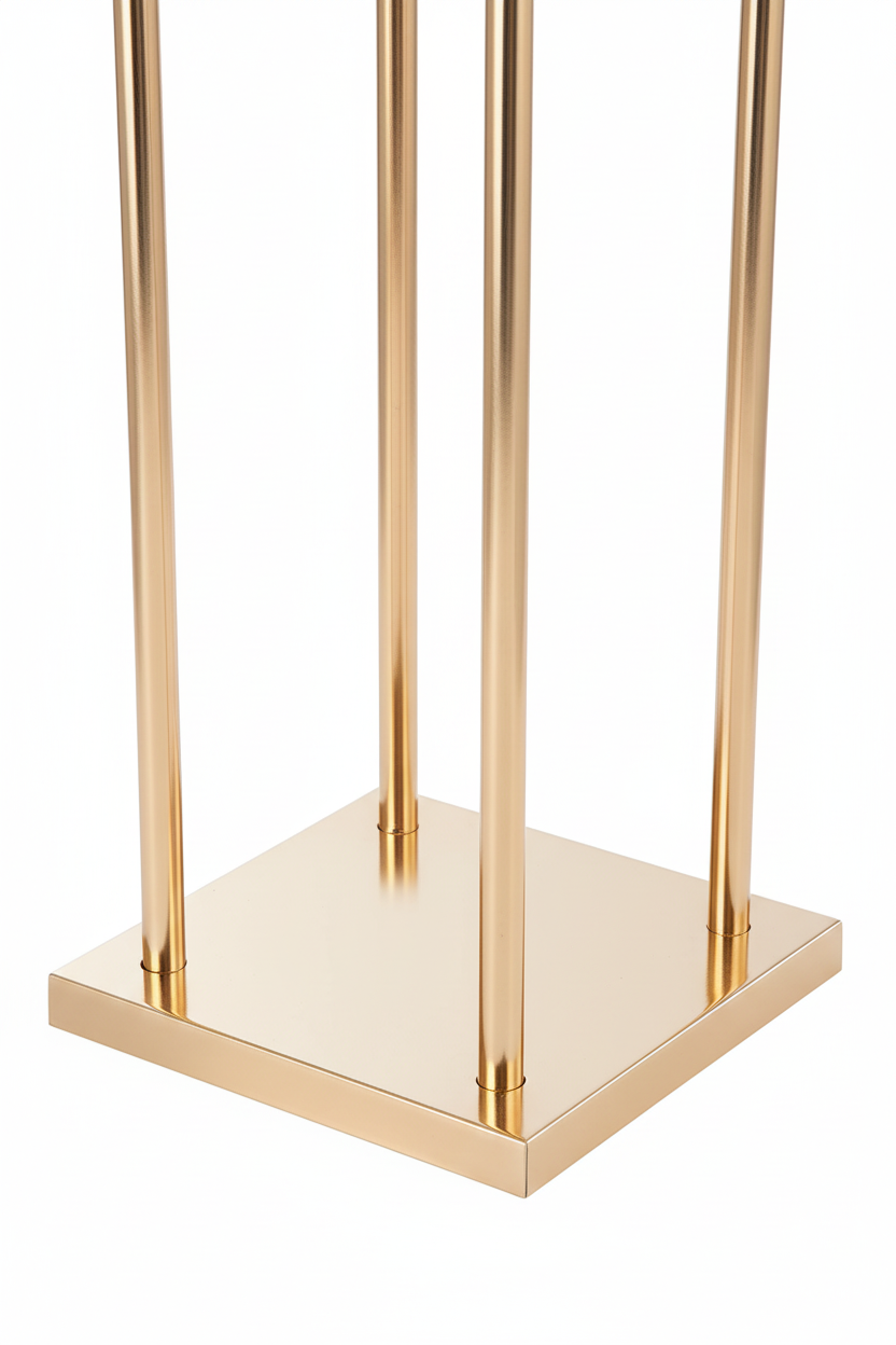 Détails supports floraux dorés